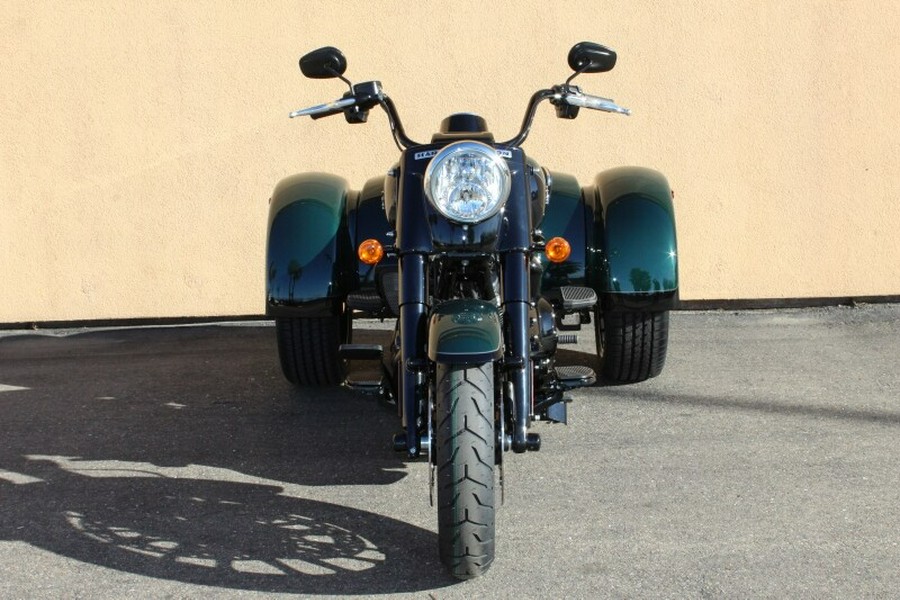 Harley-Davidson Freewheeler 2024 FLRT 84420011 ALPINE GRN/BLK W/ PINSTRIPE