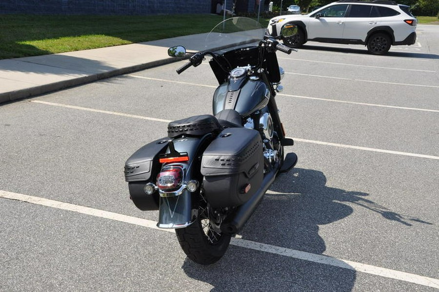 2025 Harley-Davidson® FLHC - Heritage Classic