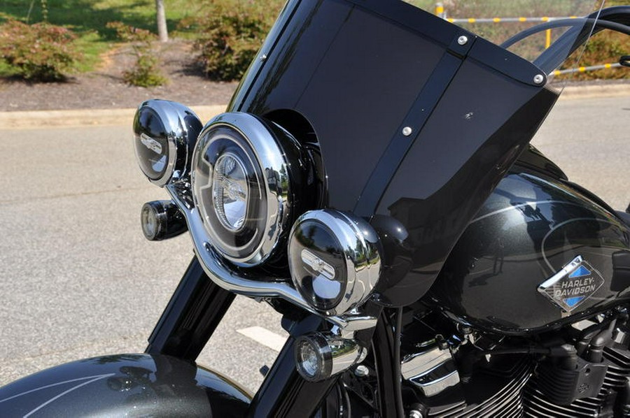 2025 Harley-Davidson® FLHC - Heritage Classic