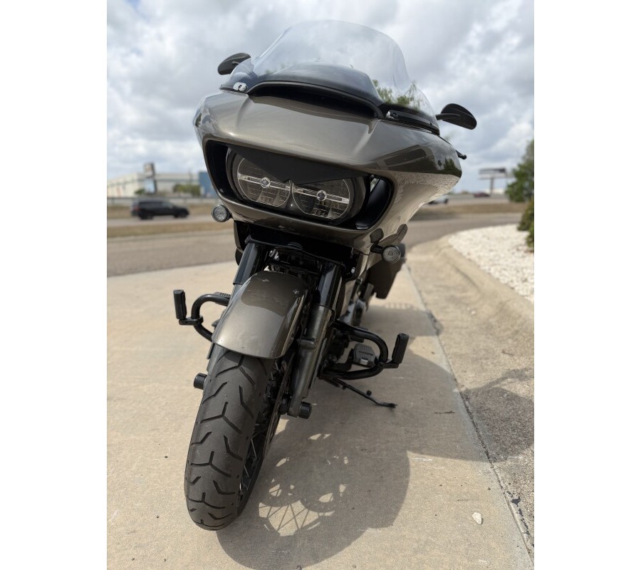 2021 Harley-Davidson CVO Road Glide Bronze Armor