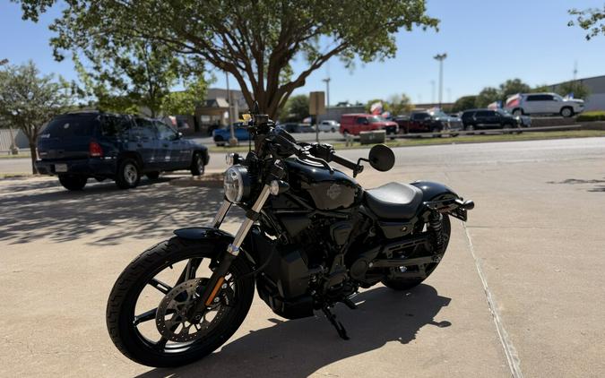 2026 Harley-Davidson® Nightster® Vivid Black Black Trim