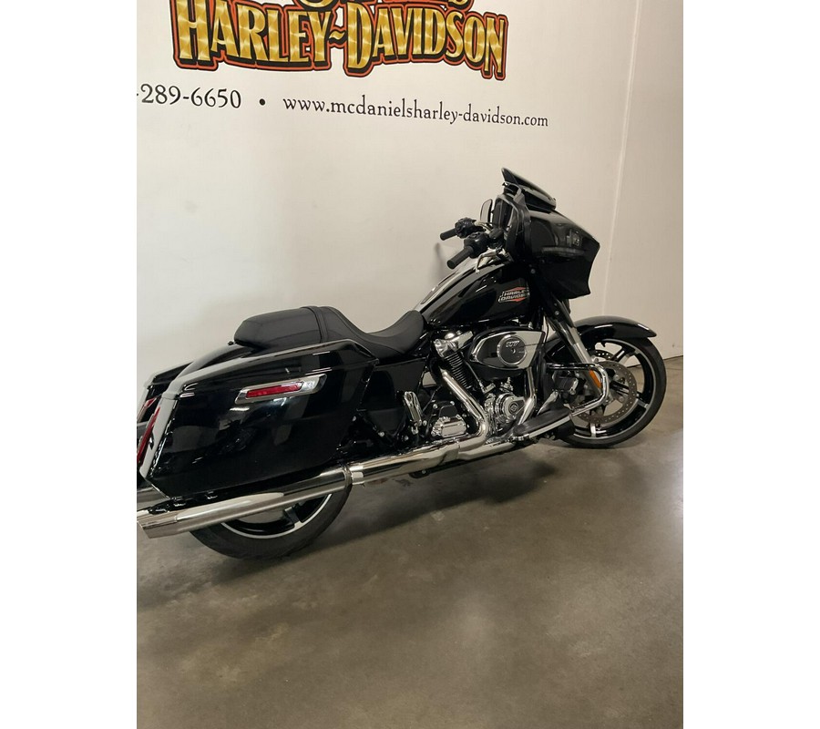 2025 Harley-Davidson® Street Glide® Vivid Black