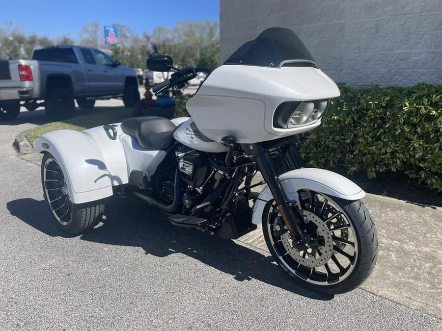 2025 Harley-Davidson® FLTRT - Road Glide® 3