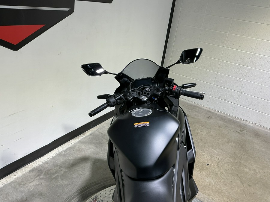 2025 Yamaha YZF-R3 ABS