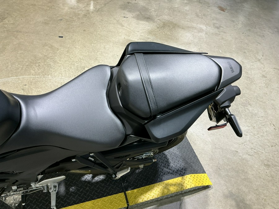 2025 Yamaha YZF-R3 ABS