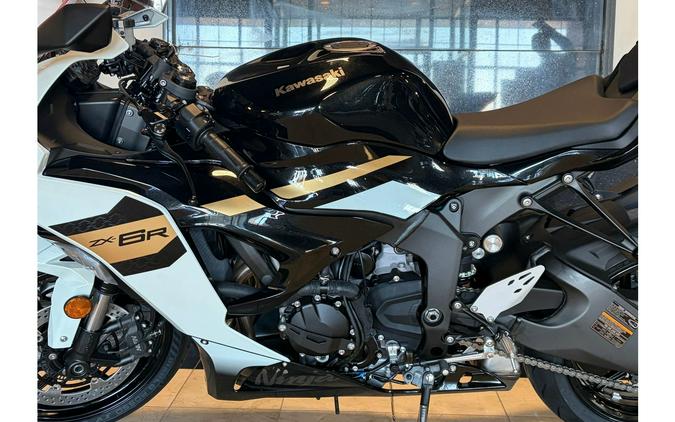 2026 Kawasaki NINJA ZX-6R BASE