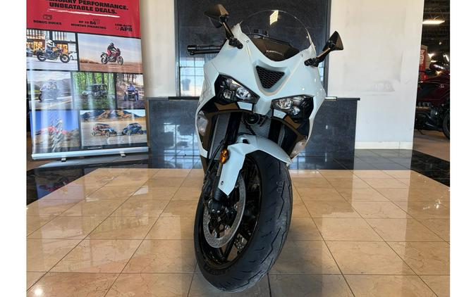 2026 Kawasaki NINJA ZX-6R BASE