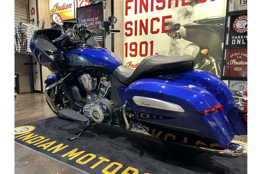 2022 CHALLENGER LIMITED, SPRT BLU/BLK MTLC, 49ST - Indian Motorcycle