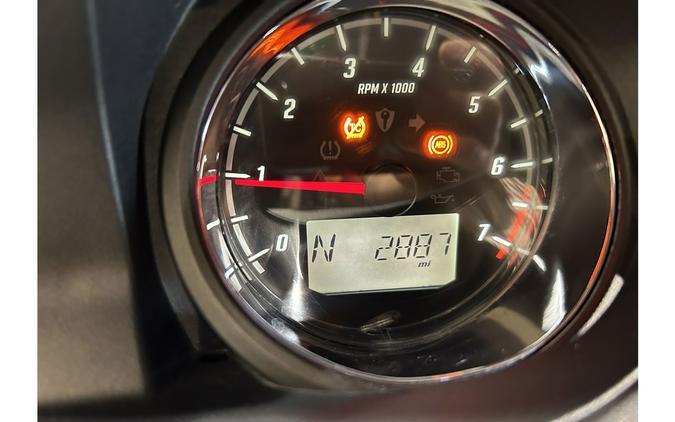 2022 CHALLENGER LIMITED, SPRT BLU/BLK MTLC, 49ST - Indian Motorcycle