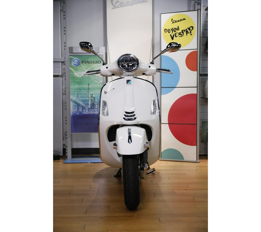 2027 Vespa GTS 310 SUPER