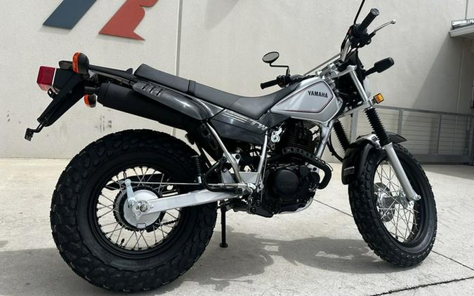 2027 Yamaha TW 200