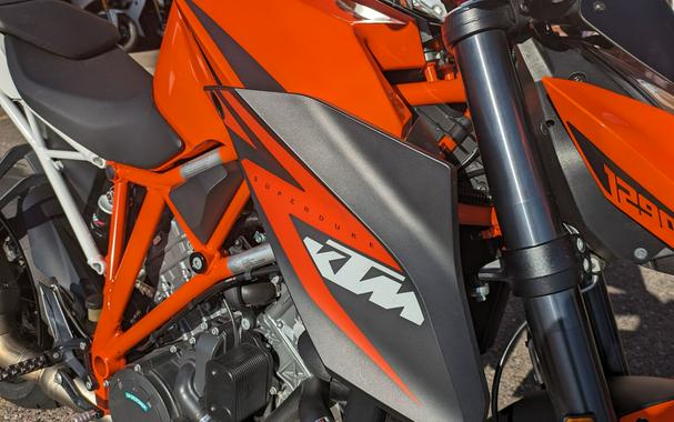 2016 KTM 1290 Super Duke R