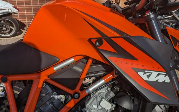 2016 KTM 1290 Super Duke R