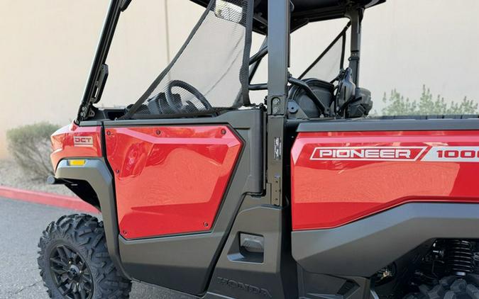 2026 Honda Pioneer 1000 Deluxe