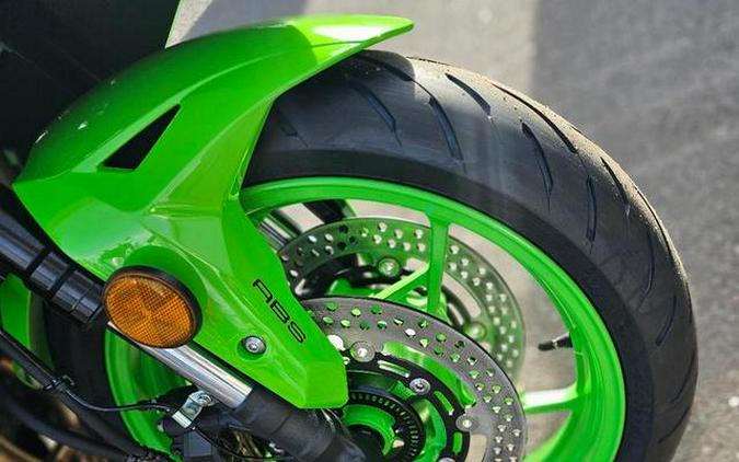 2024 Kawasaki Ninja® ZX™-4RR 40th Anniversary Edition ABS