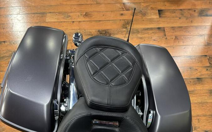2015 Harley-Davidson® Street Glide® CHARCOAL SATIN