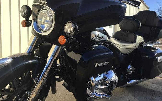 2021 Indian Motorcycle® Roadmaster® Limited Thunder Black Azure Crystal