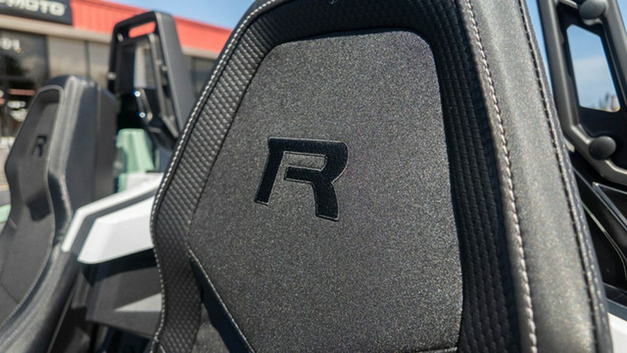 2026 Polaris Slingshot R Manual