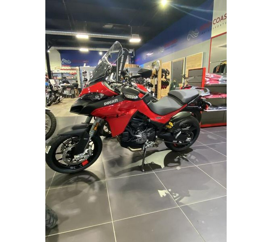 2023 Ducati Multistrada V2 Red