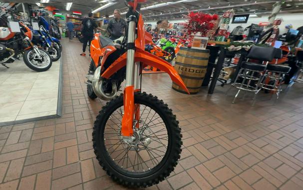2025 KTM 125 XC