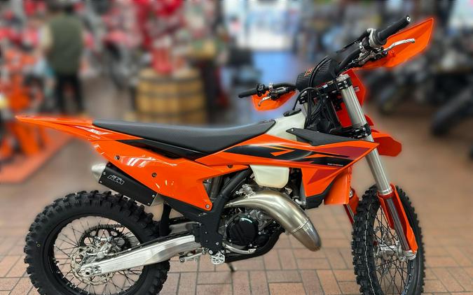 2025 KTM 125 XC