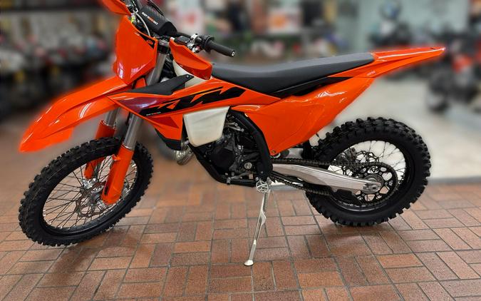 2025 KTM 125 XC
