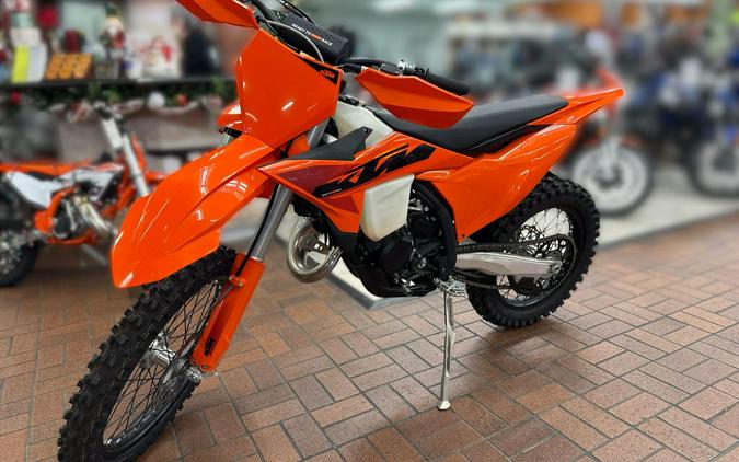 2025 KTM 125 XC