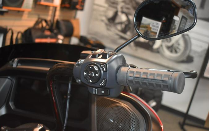 FLTRX 2025 Road Glide®