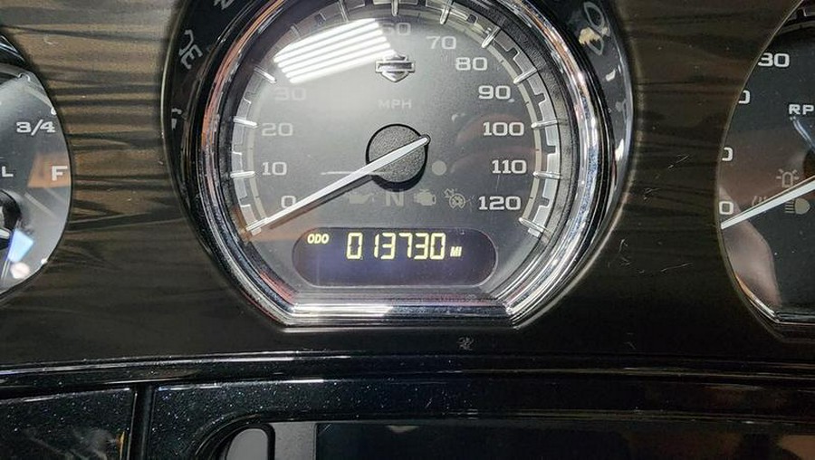 2017 Harley-Davidson® FLHXSE - CVO™ Street Glide®