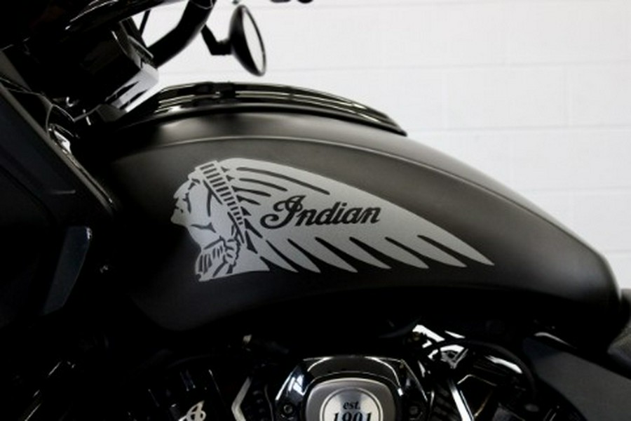 2022 Indian Motorcycle Challenger® Dark Horse®