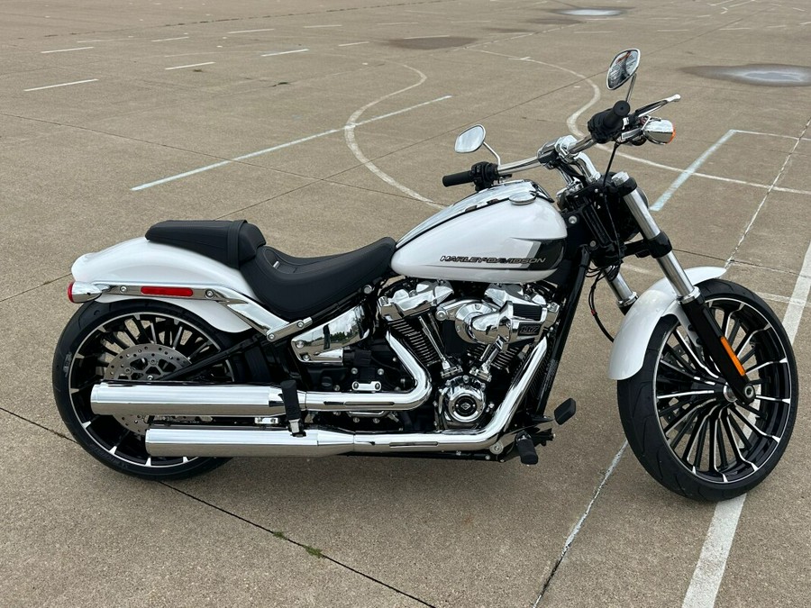 2024 Harley-Davidson Breakout 117 White Onyx Pearl