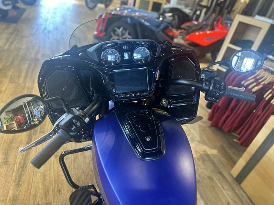 2024 Indian Challenger Dark Horse w/PowerBand Audio Pkg Spir