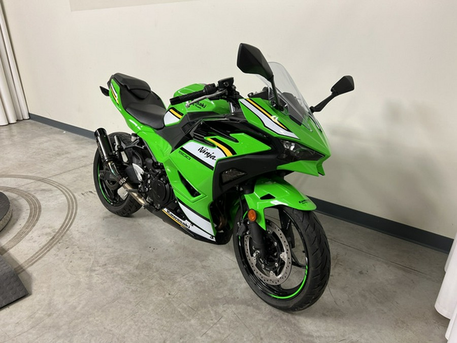 2025 Kawasaki Ninja 500 Base EX500M