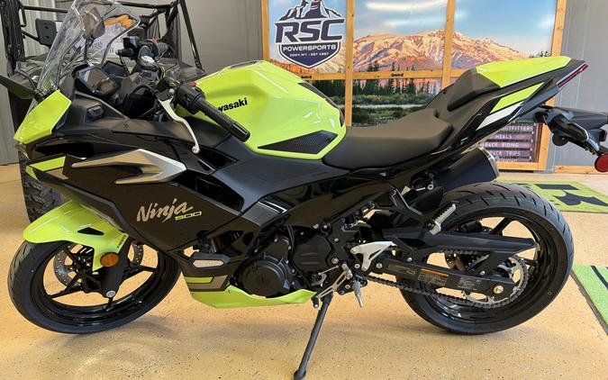 2026 Kawasaki Ninja® 500 SE ABS