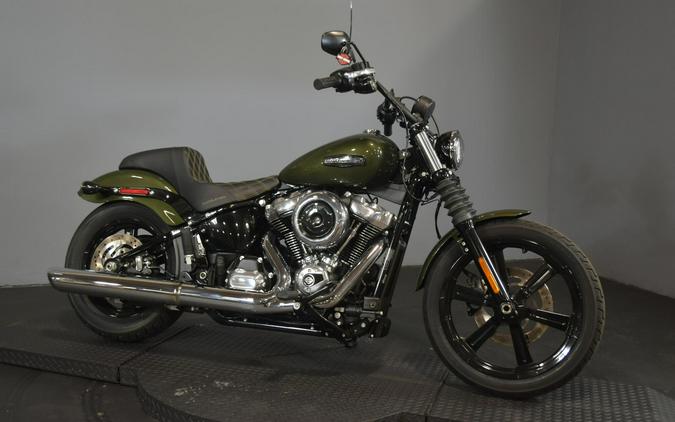 2026 Harley-Davidson Street Bob Olive Steel Metallic Chrome Cast Wheels