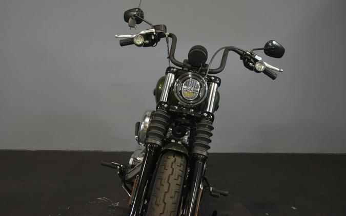 2026 Harley-Davidson Street Bob Olive Steel Metallic Chrome Cast Wheels