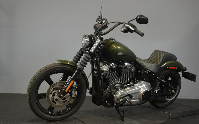 2026 Harley-Davidson Street Bob Olive Steel Metallic Chrome Cast Wheels