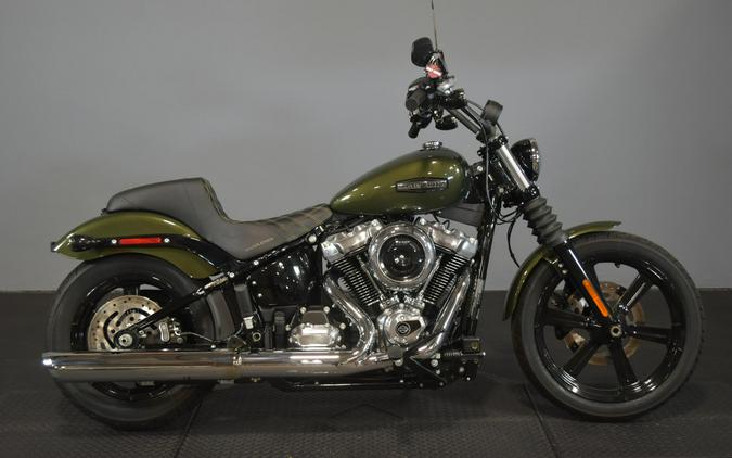 2026 Harley-Davidson Street Bob Olive Steel Metallic Chrome Cast Wheels