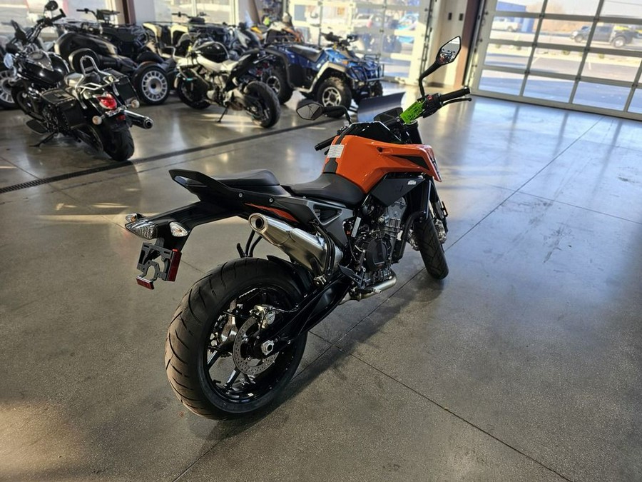 2023 KTM 790 Duke