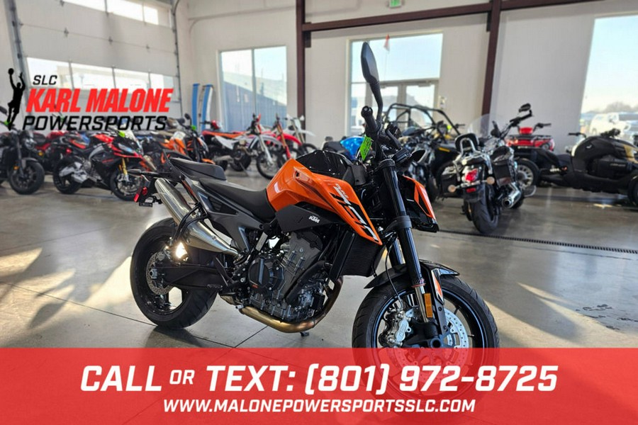 2023 KTM 790 Duke