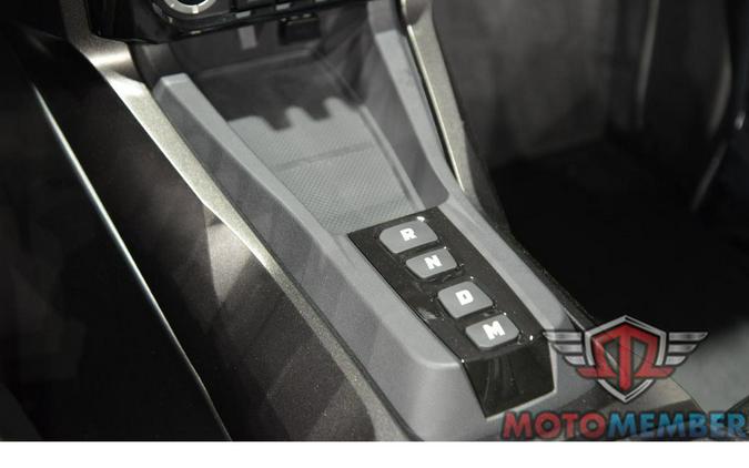 2026 Slingshot R AutoDrive