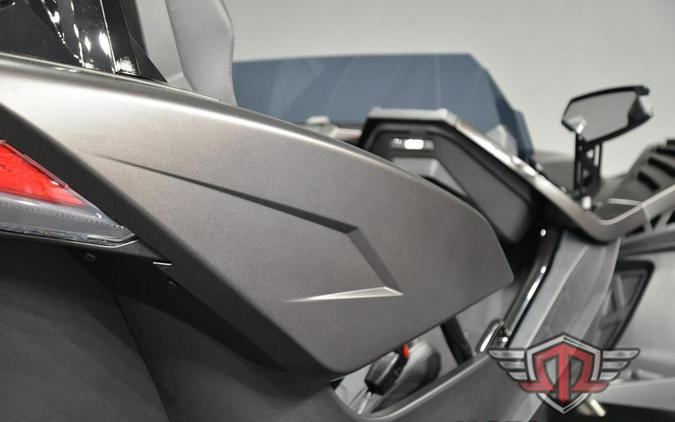 2026 Slingshot R AutoDrive