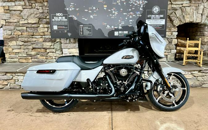 2025 FLHX - Street Glide