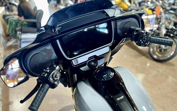 2025 FLHX - Street Glide