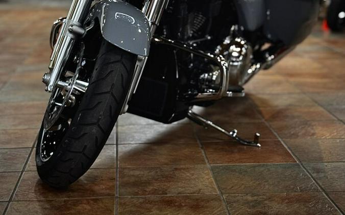 2026 Harley-Davidson® Street Glide® Dark Billiard Gray Chrome Trim