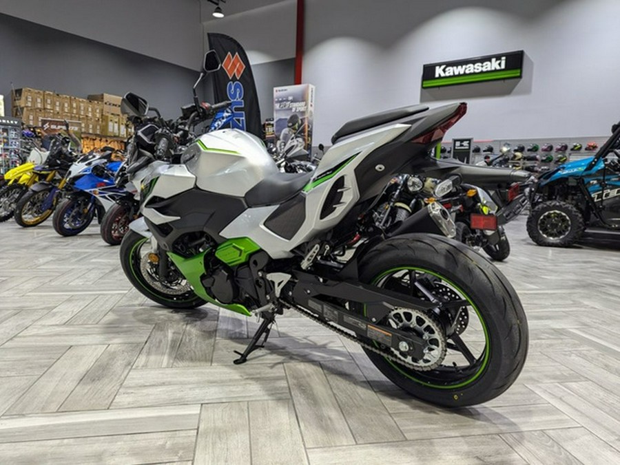 2024 Kawasaki Z7 Hybrid ABS