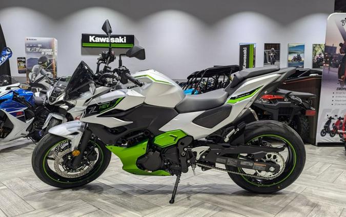 2024 Kawasaki Z7 Hybrid ABS