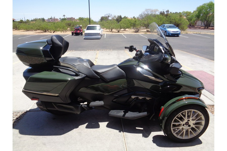 2023 Can-Am Spyder RT Sea To Sky