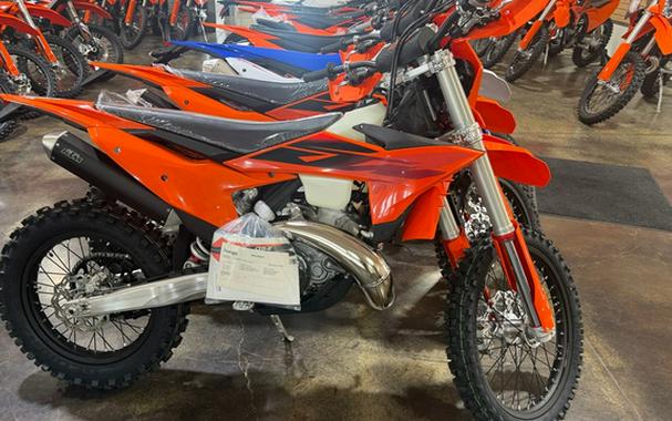 2027 KTM XC 250 W