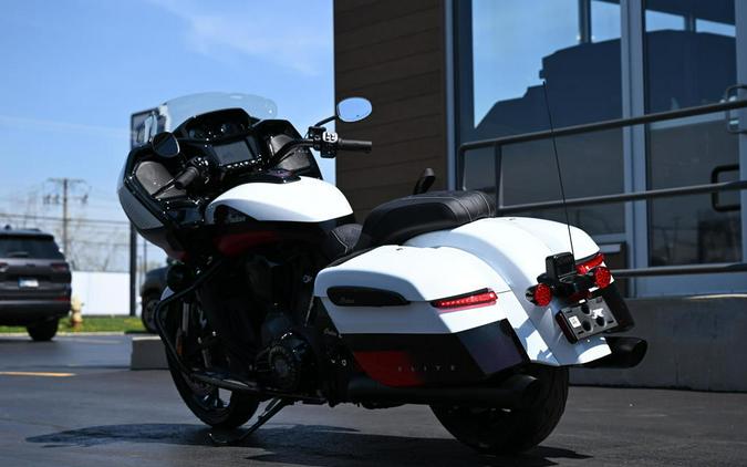 2025 Indian Motorcycle® Challenger® Elite White Crystal